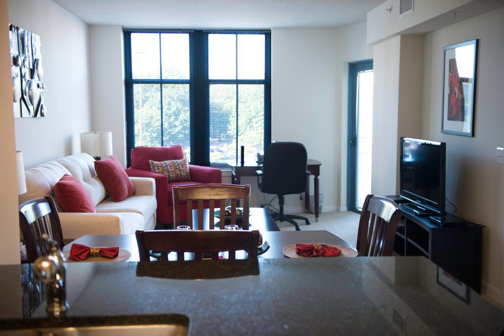 Crystal Quarters Corporate Housing At The Gramercy Arlington Quarto foto