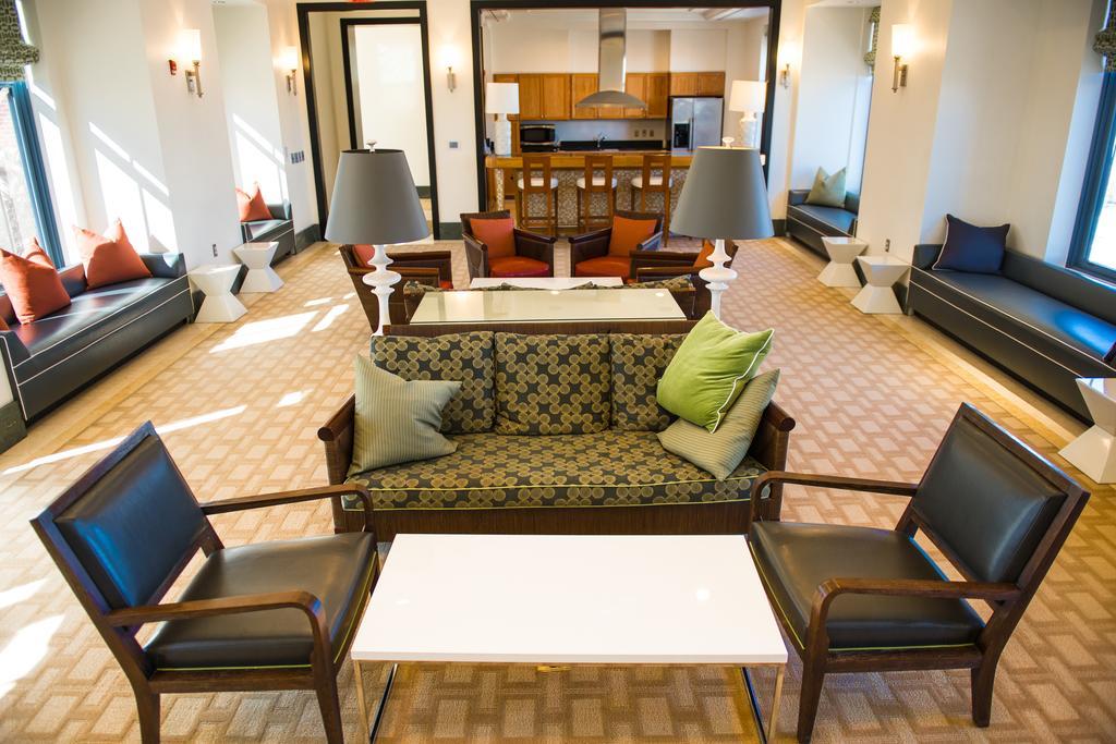 Crystal Quarters Corporate Housing At The Gramercy Arlington Quarto foto